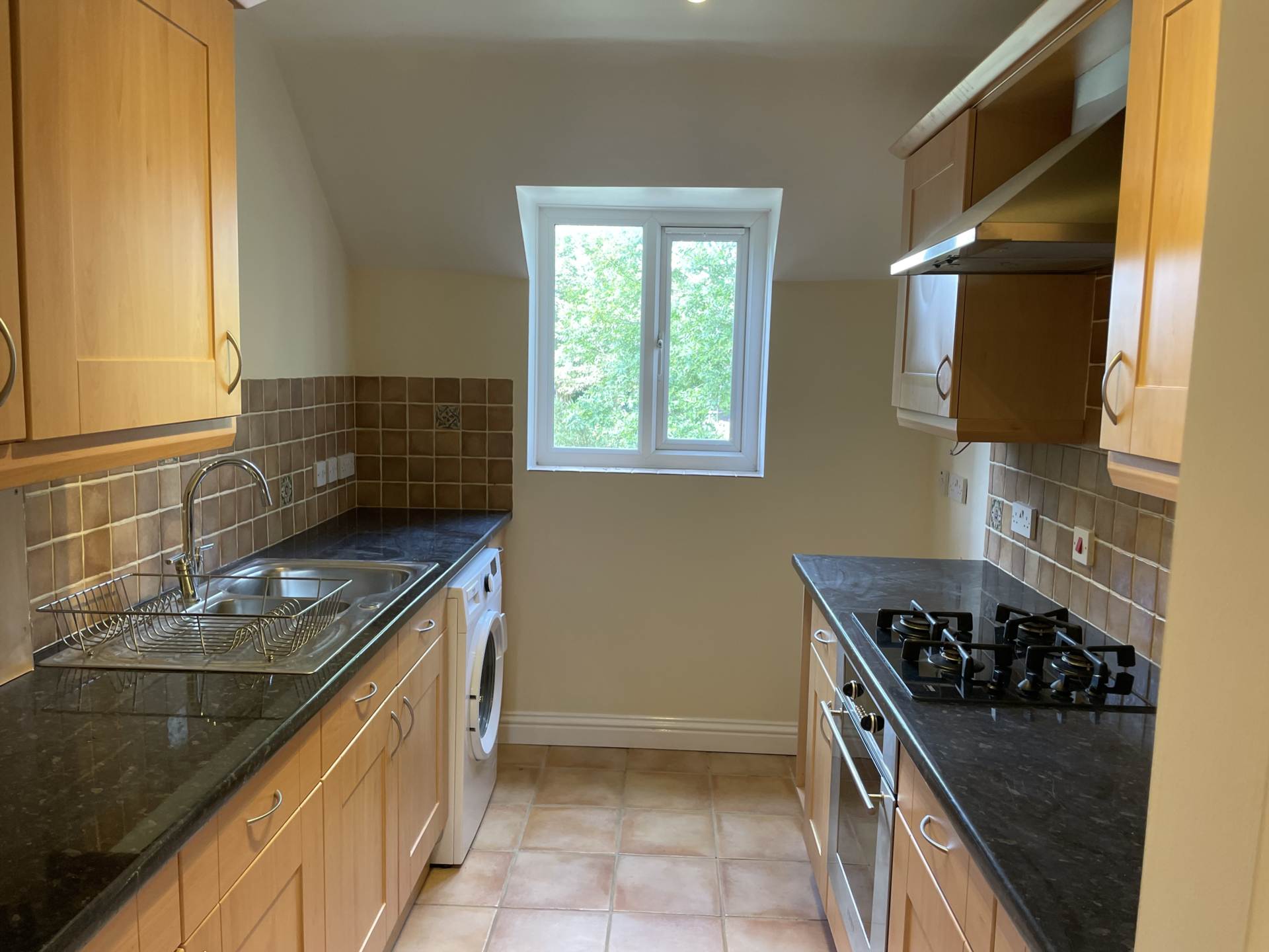 Additional Property Image 2 bedroom Maisonette to rent in Witney 2