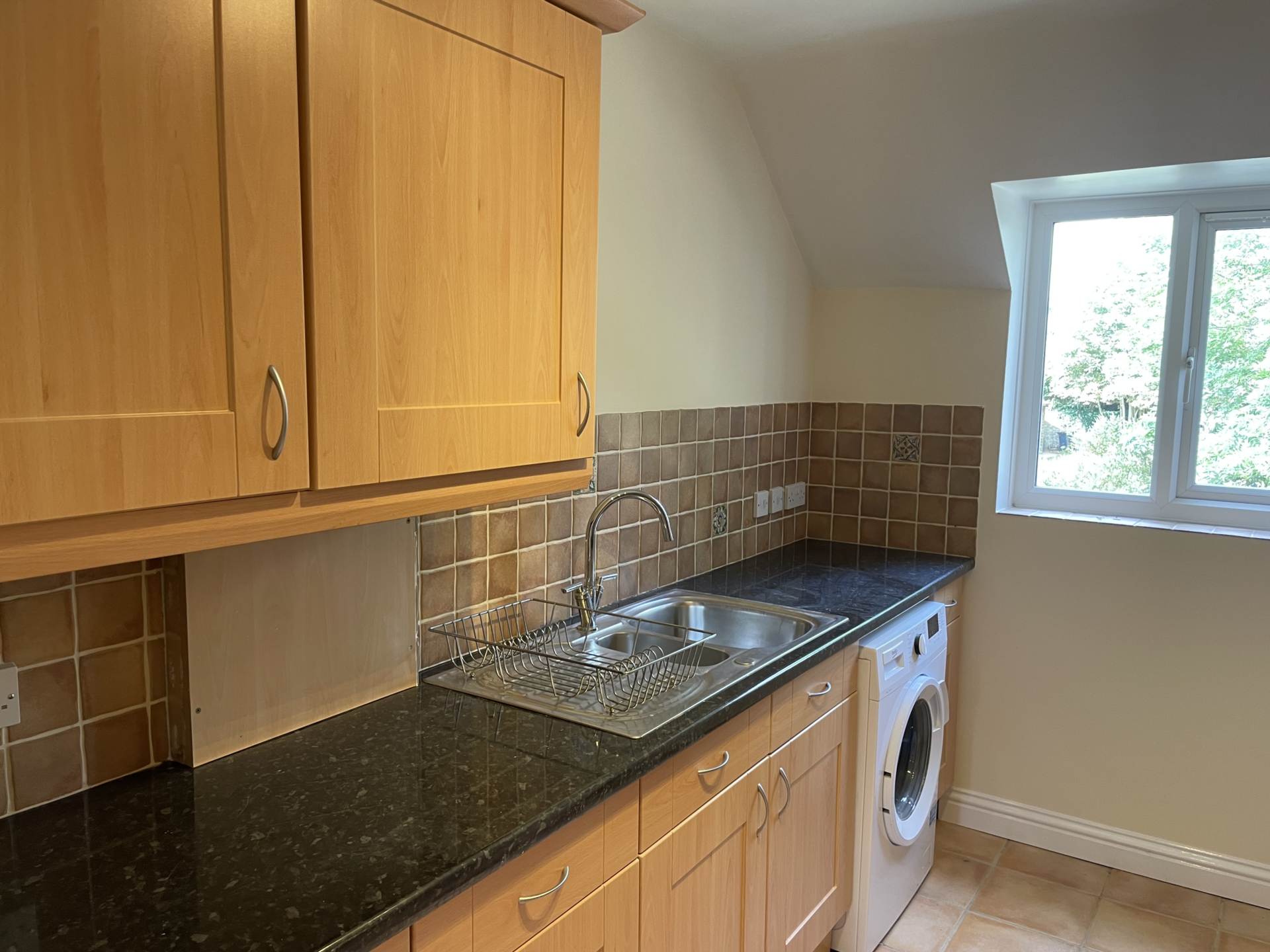 Additional Property Image 2 bedroom Maisonette to rent in Witney 5