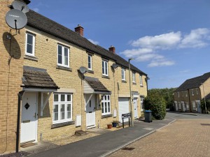 2 bedroom Semi Detached to rent in Witney