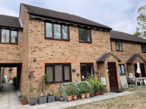 2 bedroom Flat to rent in Carterton