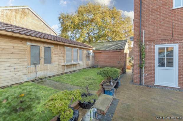 Additional Property Image 4 bedroom Detached for sale in Norwich 14