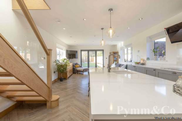Additional Property Image 4 bedroom Detached for sale in Great Yarmouth 3