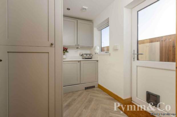 Additional Property Image 4 bedroom Detached for sale in Great Yarmouth 8