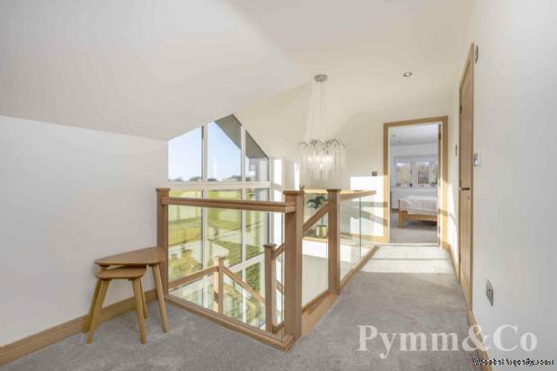 Additional Property Image 4 bedroom Detached for sale in Great Yarmouth 12