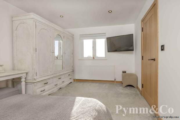 Additional Property Image 4 bedroom Detached for sale in Great Yarmouth 16
