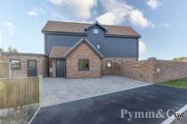 4 bedroom Detached for sale in Great Yarmouth