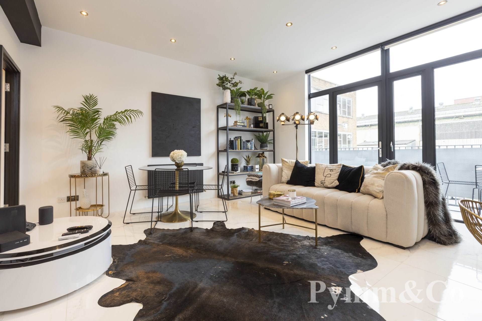 Additional Property Image 2 bedroom Apartment for sale in Norwich 8
