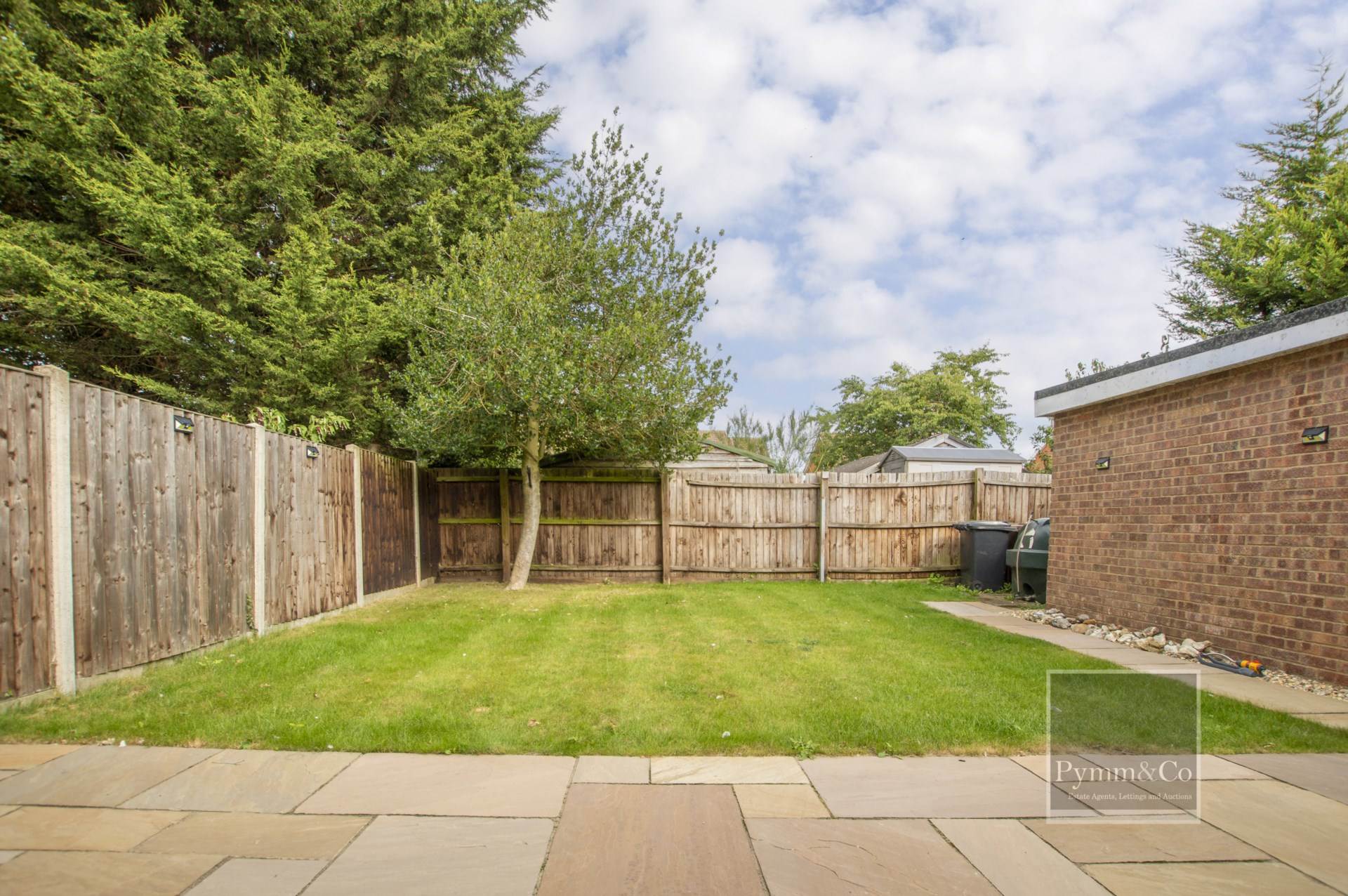 Additional Property Image 2 bedroom Bungalow for sale in Dereham 9
