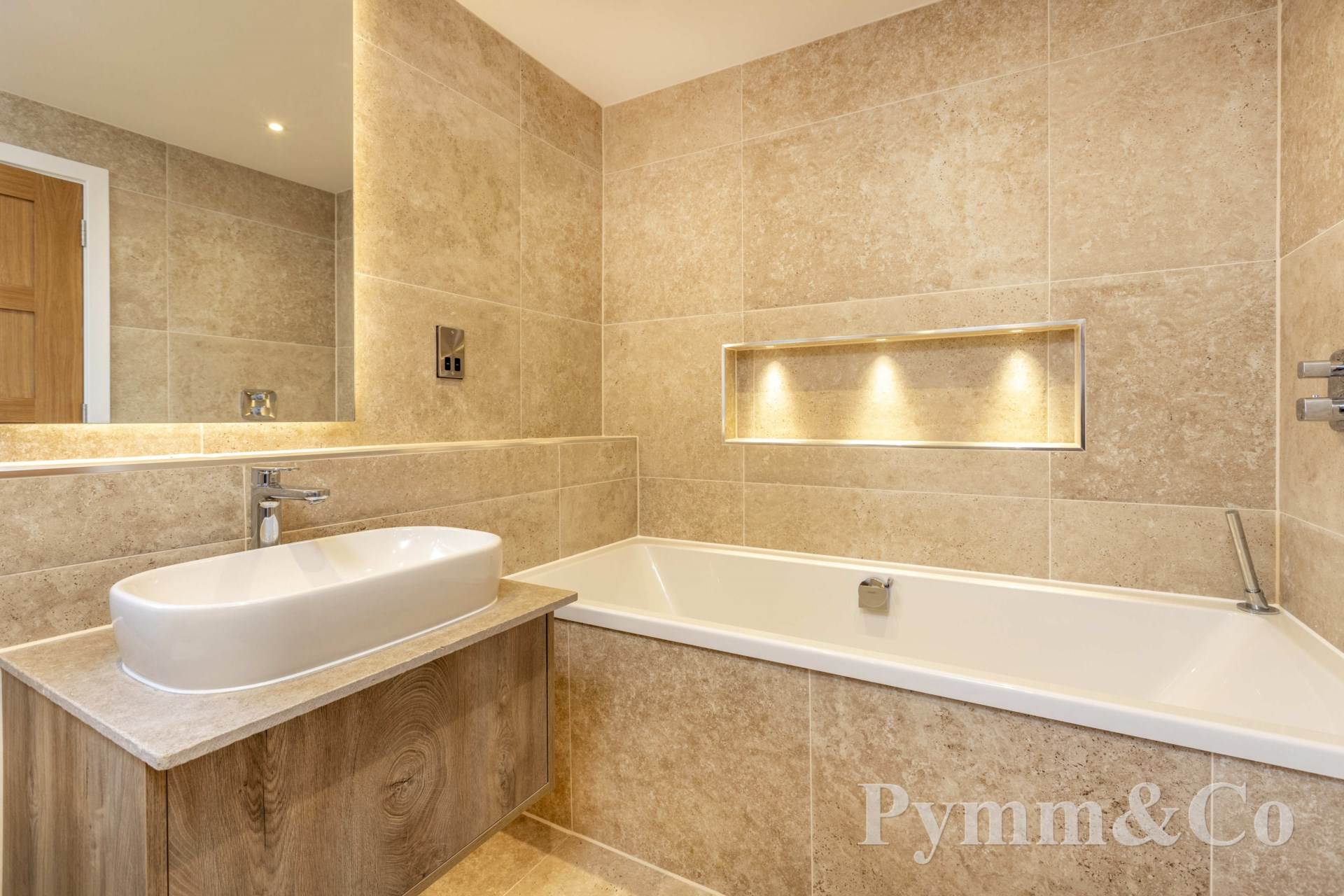 Additional Property Image 4 bedroom Detached for sale in Dereham 12