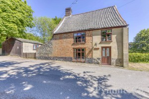 3 bedroom Detached for sale in Norwich