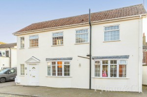 5 bedroom Detached for sale in Norwich