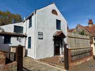 3 bedroom House for sale in Holt