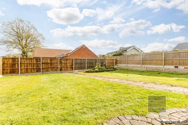 Additional Property Image 4 bedroom Detached for sale in Dereham 10
