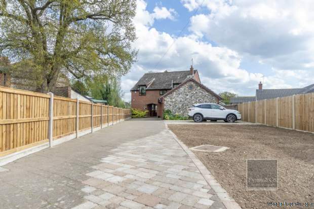 Additional Property Image 4 bedroom Detached for sale in Dereham 12