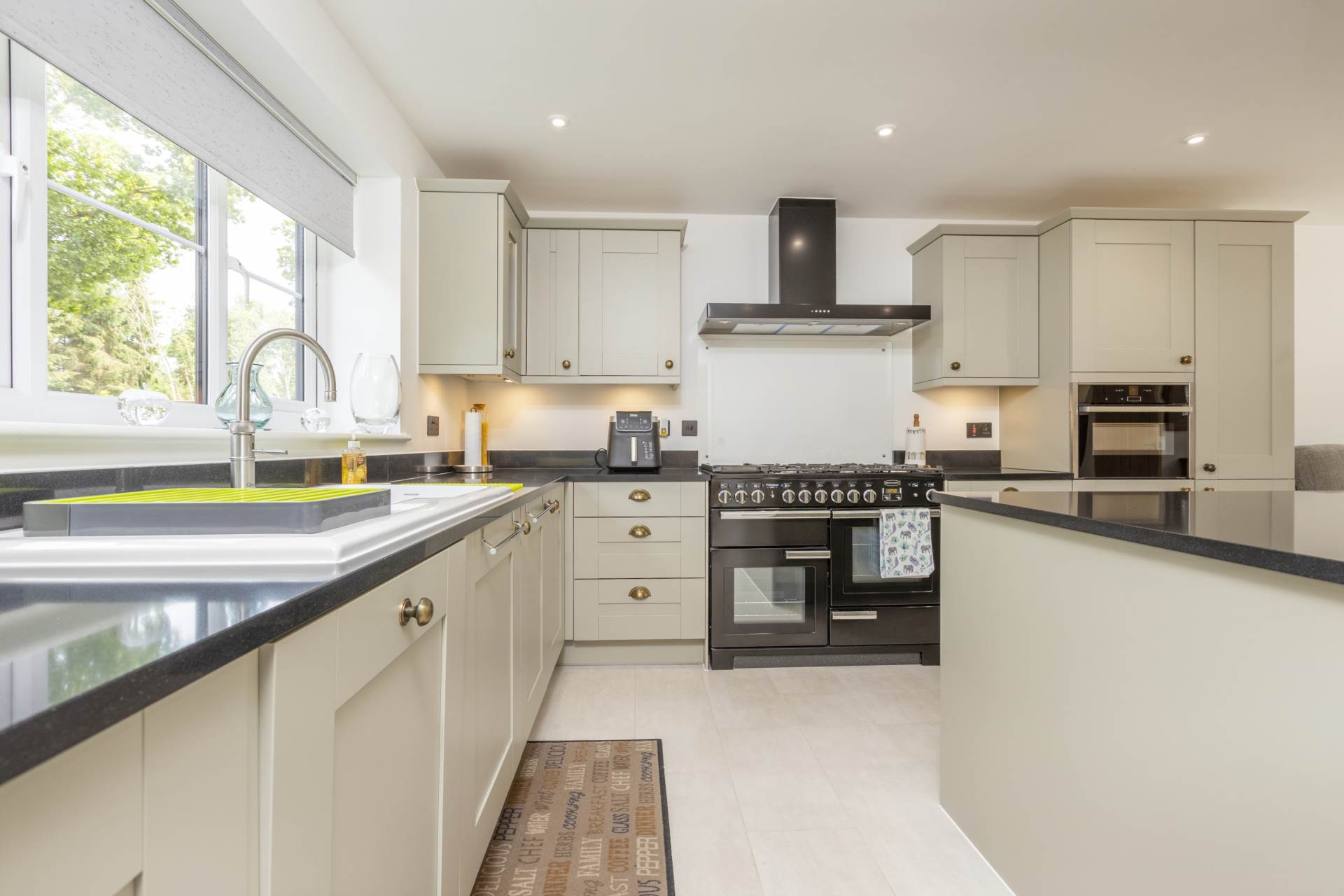 Additional Property Image 5 bedroom Detached for sale in Attleborough 4