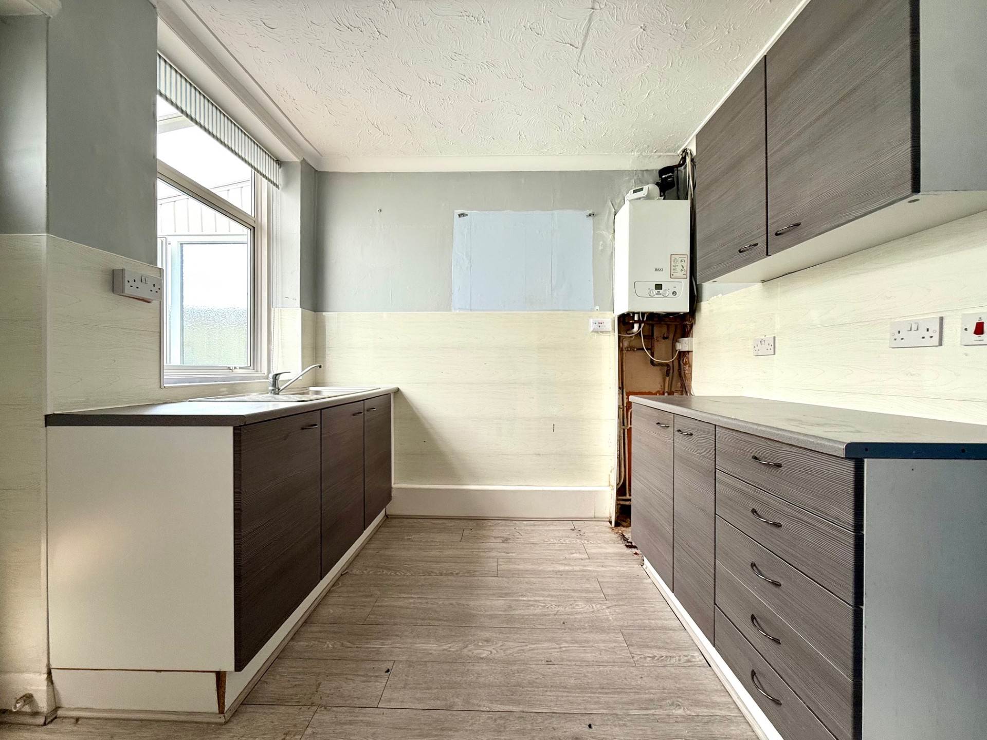 Additional Property Image 2 bedroom Detached Bungalow for sale in Lowestoft 8