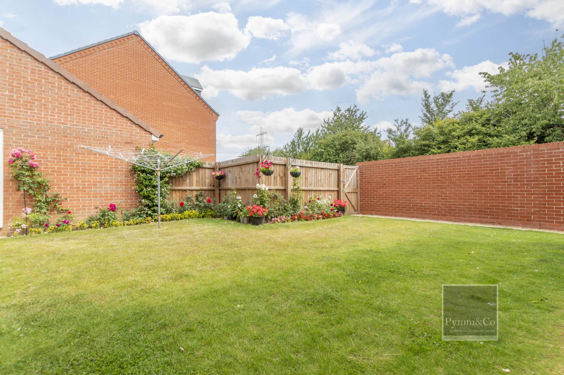 Additional Property Image 4 bedroom Detached for sale in Norwich 2