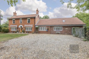 5 bedroom Detached for sale in Dereham