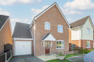 4 bedroom Detached for sale in Wymondham