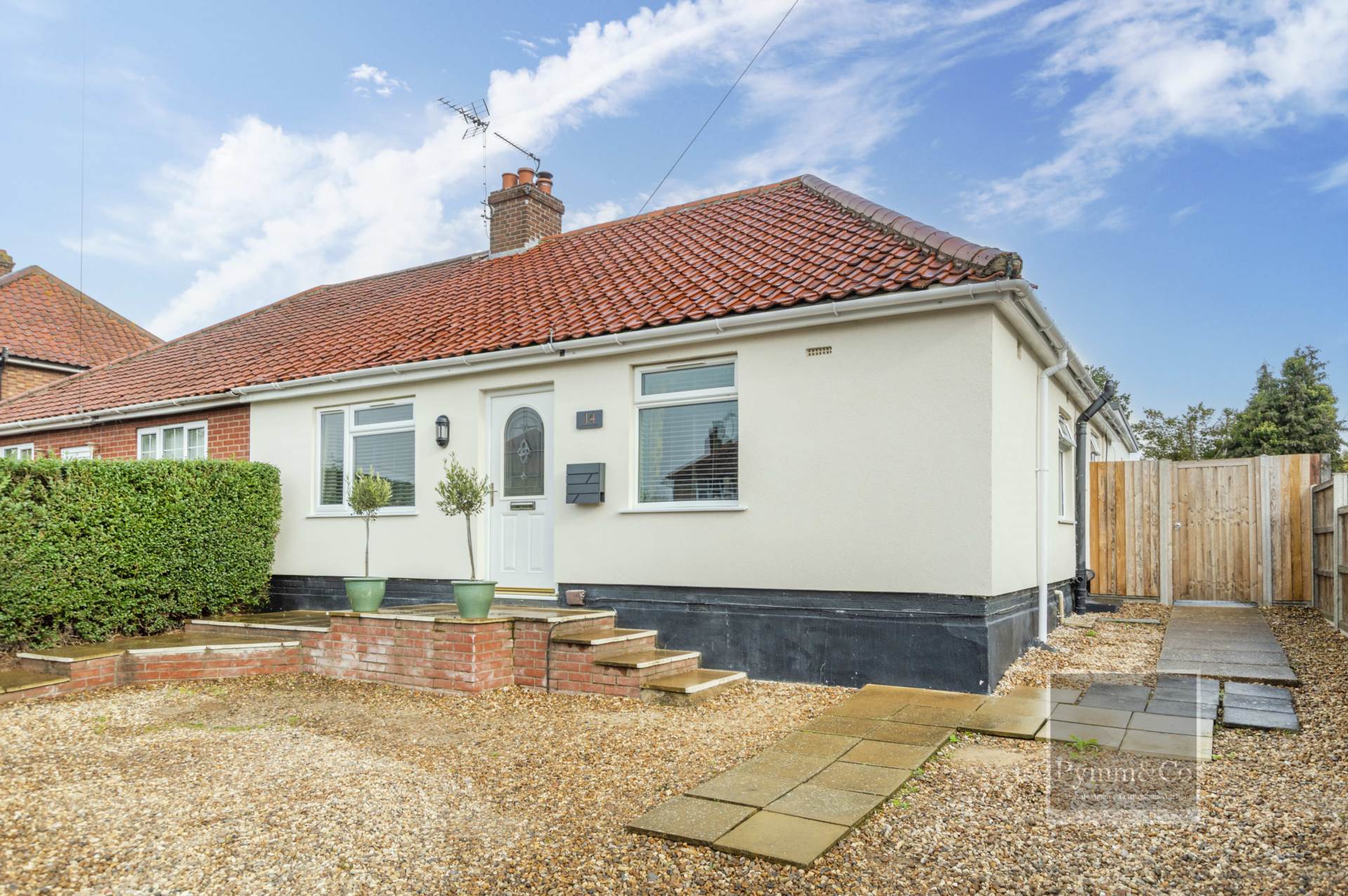 3 bedroom Semi Detached Bungalow for sale in Norwich