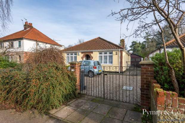 2 bedroom Detached Bungalow for sale in Norwich
