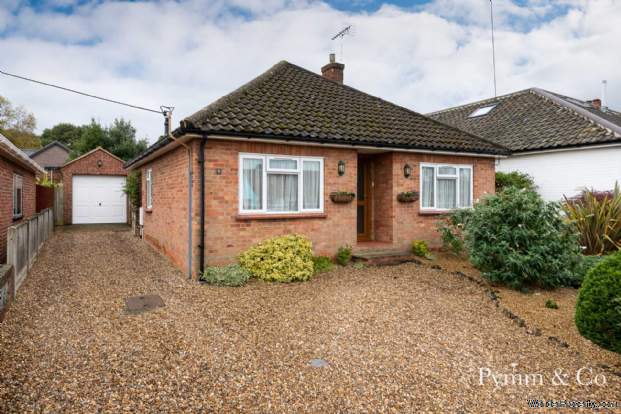 3 bedroom Detached Bungalow for sale in Norwich