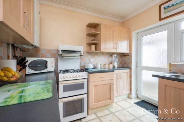Additional Property Image 3 bedroom Detached Bungalow for sale in Norwich 4