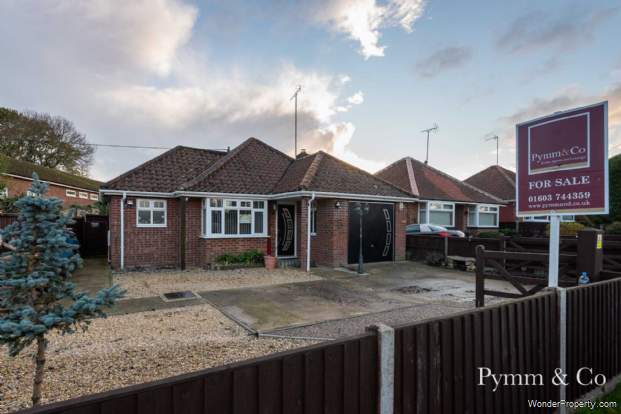 2 bedroom Detached Bungalow for sale in Norwich