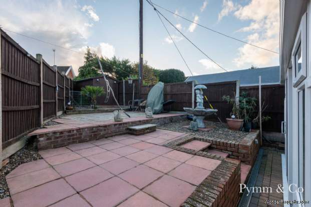 Additional Property Image 2 bedroom Detached Bungalow for sale in Norwich 12