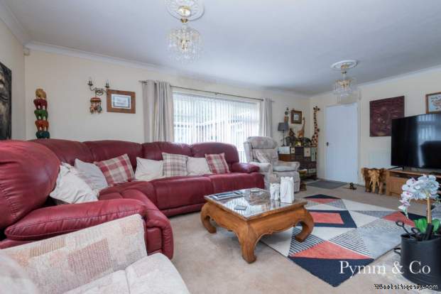 Additional Property Image 5 bedroom Detached Bungalow for sale in Norwich 8