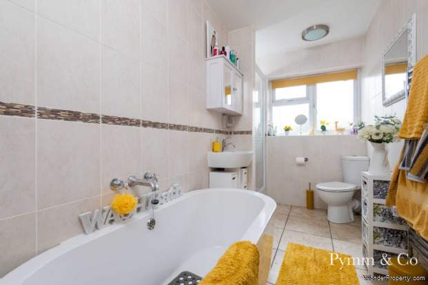 Additional Property Image 5 bedroom Detached Bungalow for sale in Norwich 13