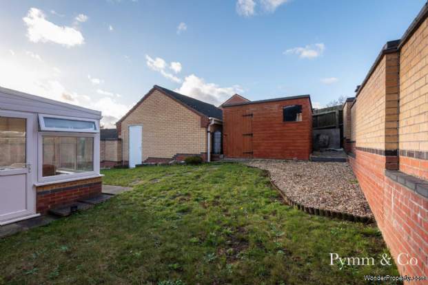 Additional Property Image 2 bedroom Detached Bungalow for sale in Norwich 9
