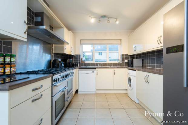 Additional Property Image 4 bedroom Detached for sale in Norwich 7