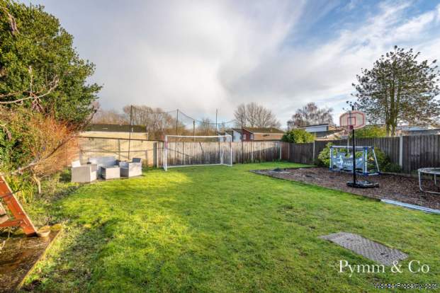 Additional Property Image 2 bedroom Detached Bungalow for sale in Norwich 2