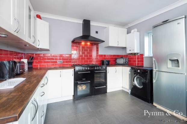 Additional Property Image 2 bedroom Detached Bungalow for sale in Norwich 7