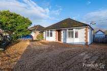 2 bedroom Detached Bungalow for sale in Norwich
