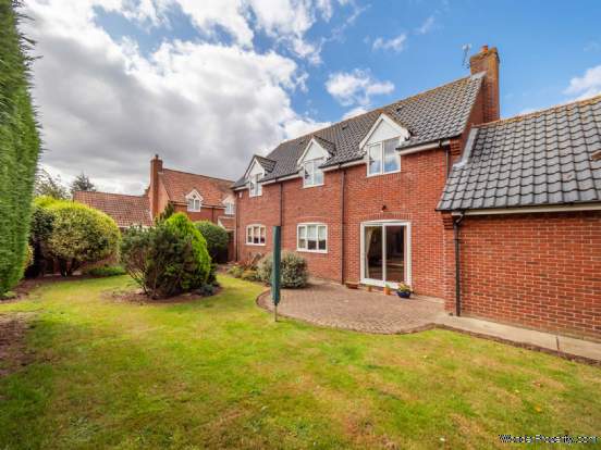 Additional Property Image 4 bedroom Detached for sale in Norwich 10