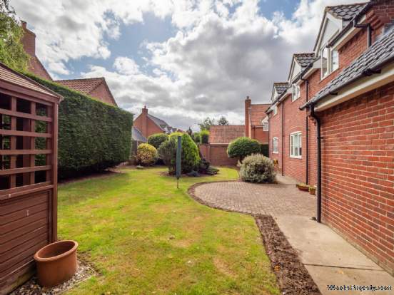 Additional Property Image 4 bedroom Detached for sale in Norwich 18
