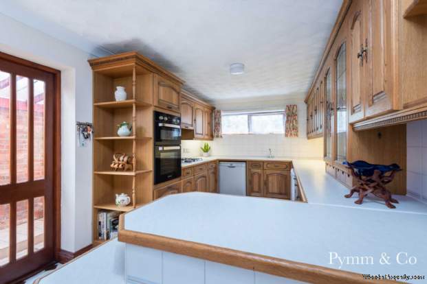 Additional Property Image 3 bedroom Detached for sale in Norwich 11