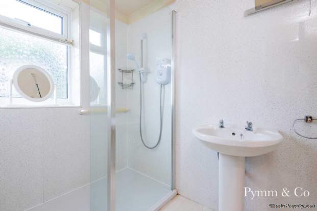 Additional Property Image 3 bedroom Detached Bungalow for sale in Norwich 8