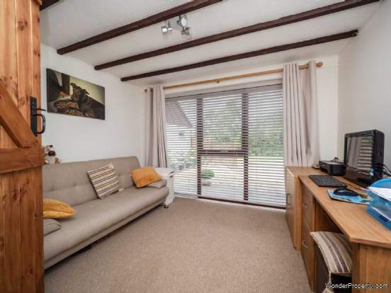 Additional Property Image 4 bedroom Detached for sale in Norwich 6
