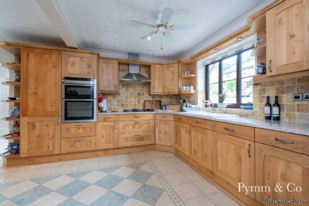 Additional Property Image 4 bedroom Detached for sale in Norwich 2