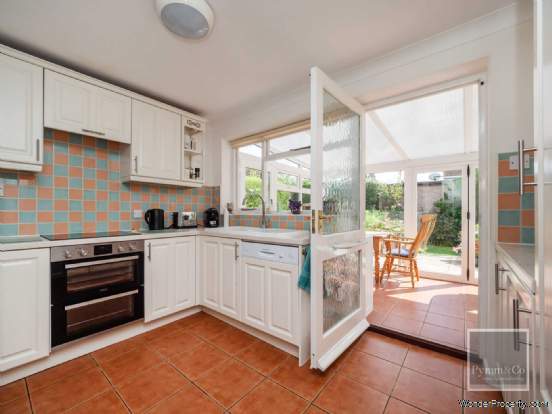 Additional Property Image 3 bedroom Chalet for sale in Norwich 3