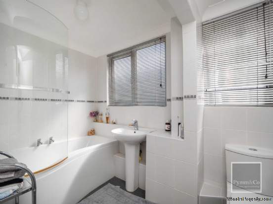 Additional Property Image 3 bedroom Chalet for sale in Norwich 15