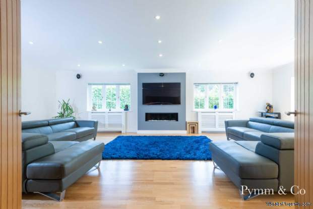 Additional Property Image 5 bedroom Chalet for sale in Norwich 6