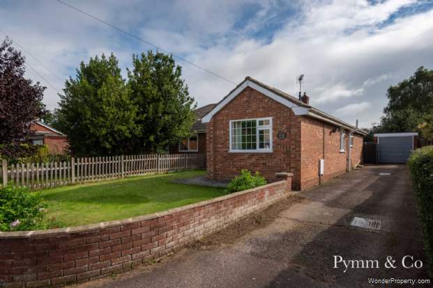 Additional Property Image 4 bedroom Chalet for sale in Norwich 2