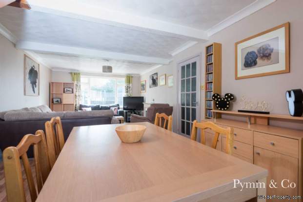 Additional Property Image 4 bedroom Chalet for sale in Norwich 7