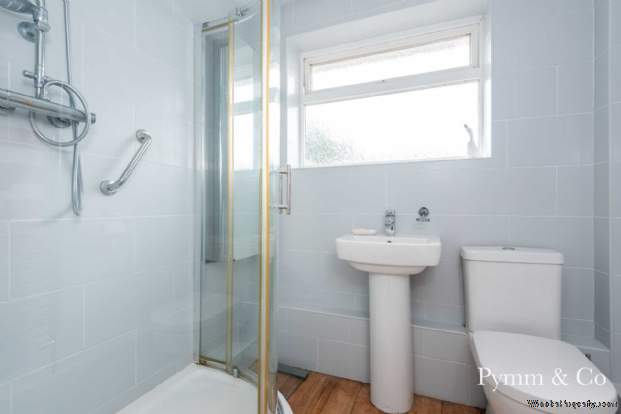 Additional Property Image 4 bedroom Chalet for sale in Norwich 13