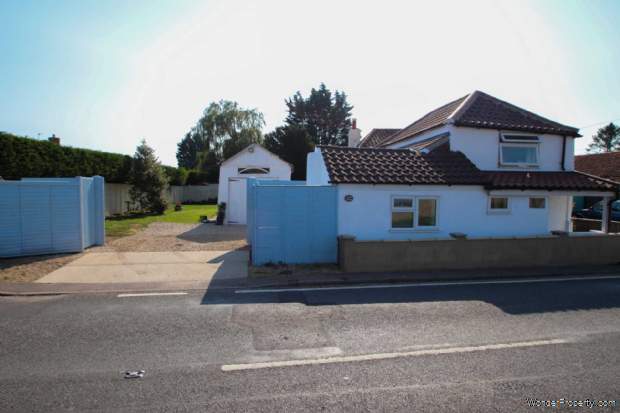 3 bedroom Detached for sale in Great Yarmouth