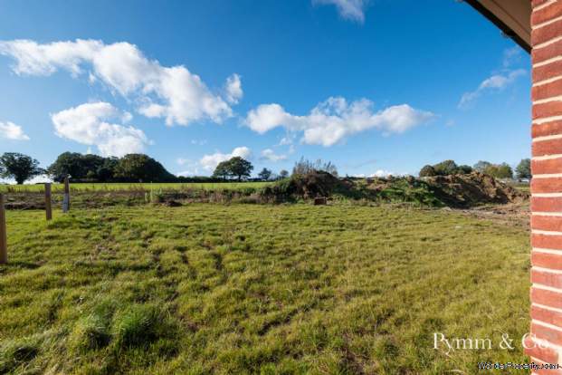 Additional Property Image 4 bedroom Detached Bungalow for sale in Norwich 14
